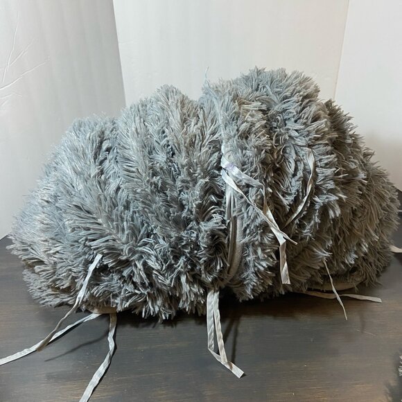 Fluffy Faux-Fur Pet Tunnel & Bed – Soft Cozy Hideout for Cats & Small Pets - New - Picture 2 of 6
